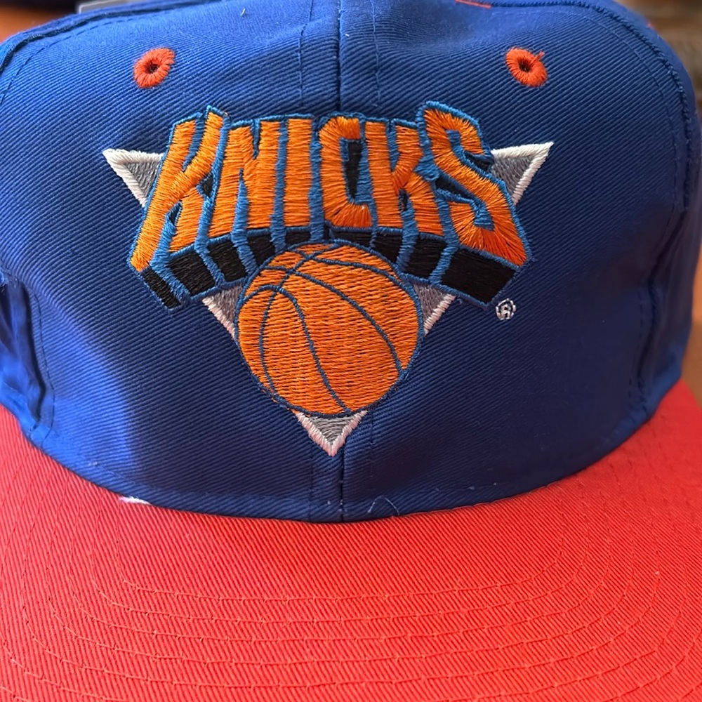 Retro New York Knicks Logo 7 Hat